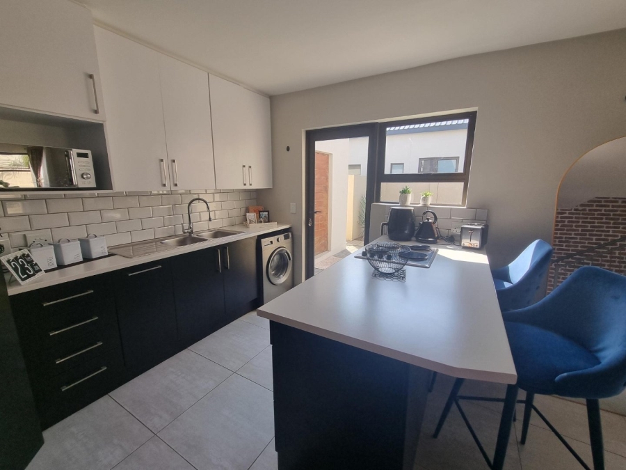 3 Bedroom Property for Sale in Ifafi North West